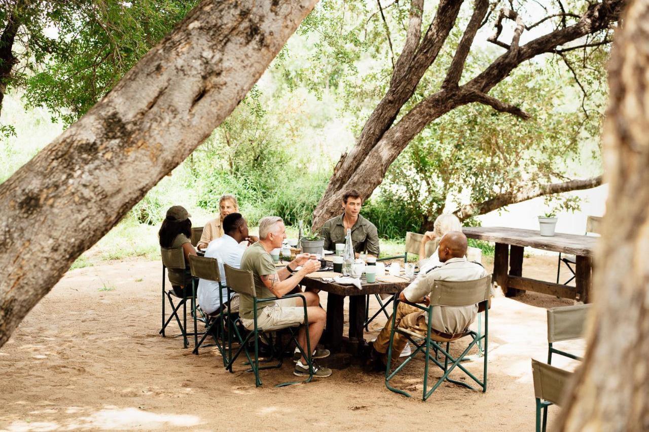 הוילה שמורת הציד טימבאבאטי Tanda Tula Safari Camp מראה חיצוני תמונה